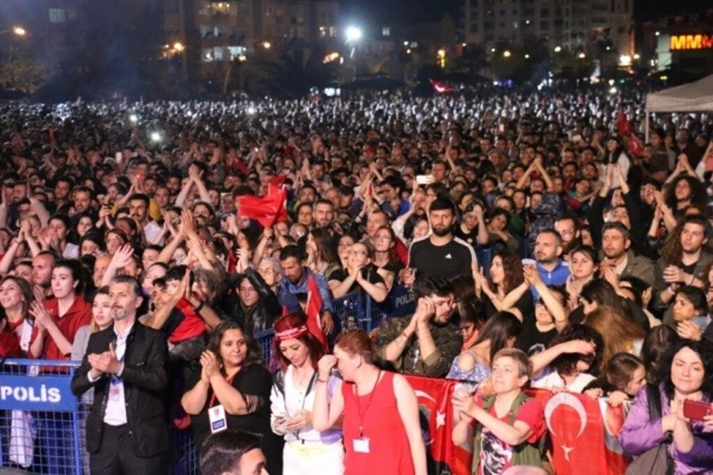 Atakum'da muhteşem 100. yıl konseri! - Resim 10