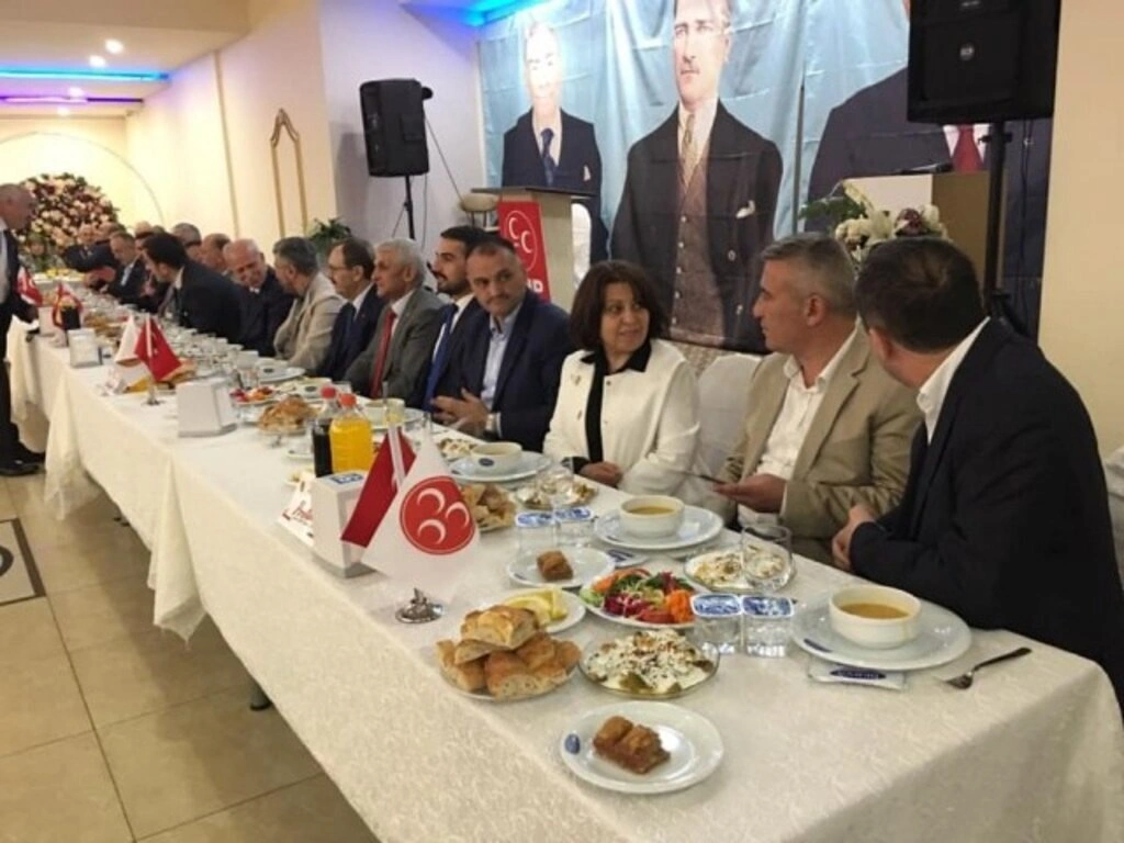 MHP Samsun İl Başkanlığı İftar Programı Fotoğrafları - Resim 5