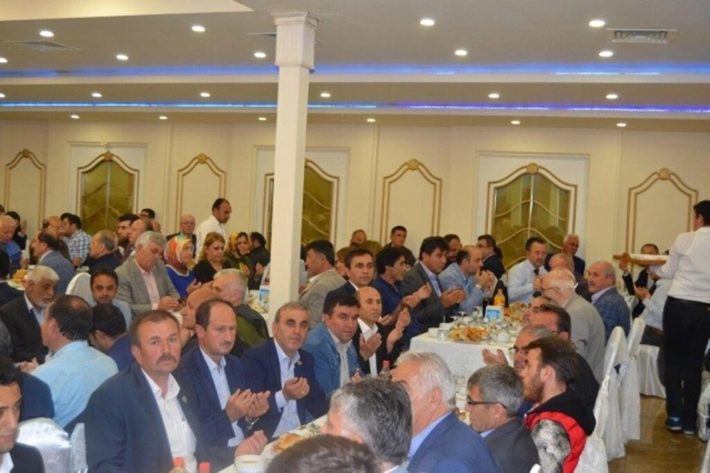 MHP Samsun İl Başkanlığı İftar Programı Fotoğrafları - Resim 6