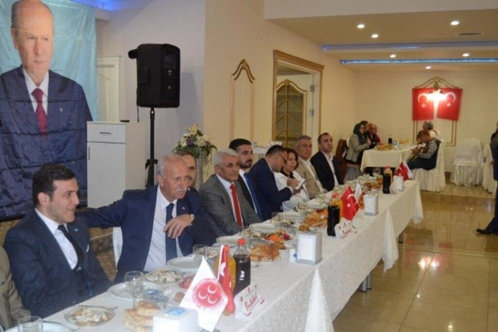 MHP Samsun İl Başkanlığı İftar Programı Fotoğrafları - Resim 7