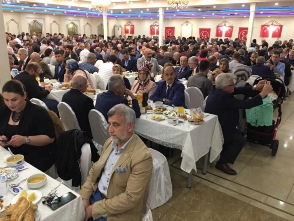 MHP Samsun İl Başkanlığı İftar Programı Fotoğrafları - Resim 10