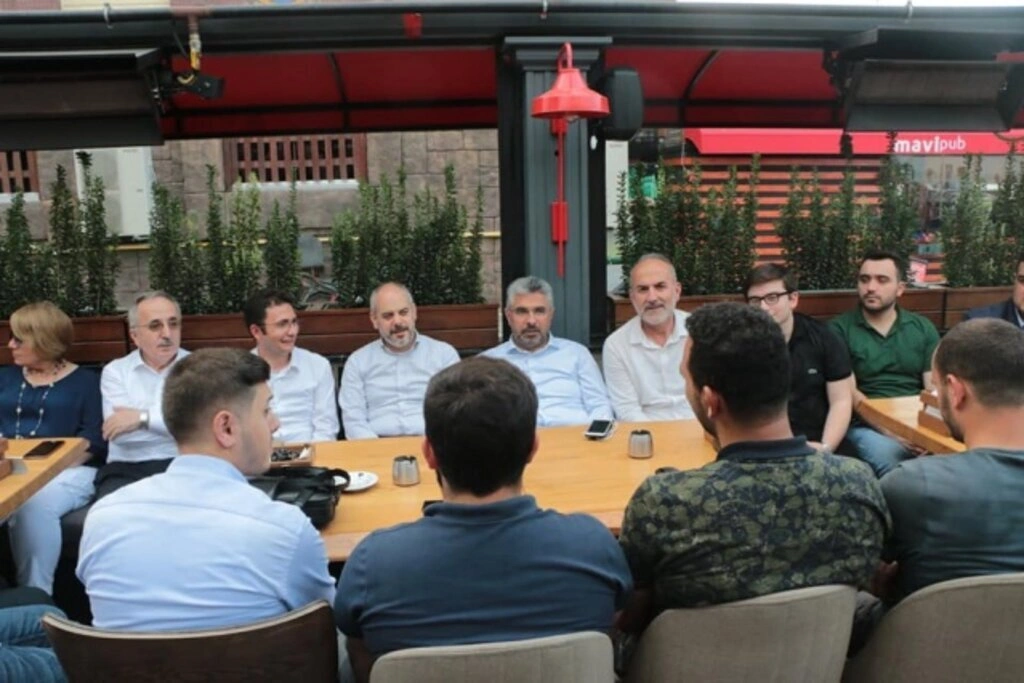 AK PARTİ SAMSUN BAYRAM'DA HERKESLE KUCAKLAŞTI - Resim 12