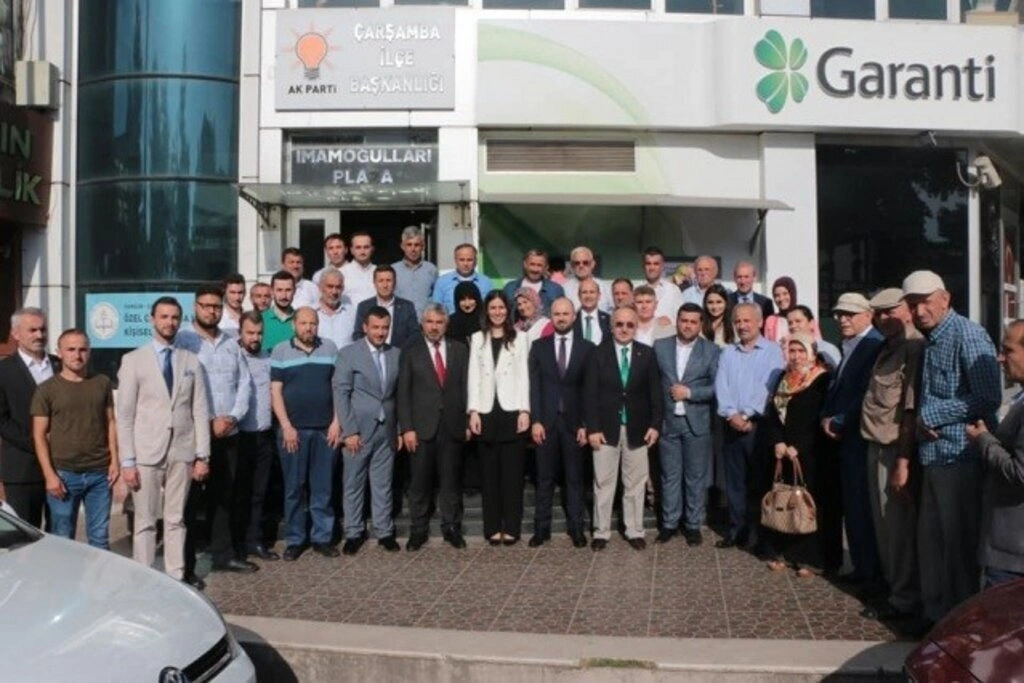 AK PARTİ SAMSUN BAYRAM'DA HERKESLE KUCAKLAŞTI - Resim 14