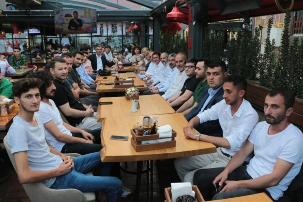 AK PARTİ SAMSUN BAYRAM'DA HERKESLE KUCAKLAŞTI - Resim 15