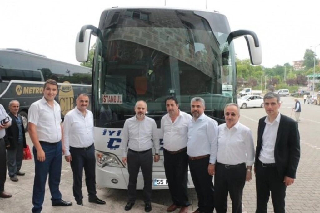 AK PARTİ SAMSUN BAYRAM'DA HERKESLE KUCAKLAŞTI - Resim 24