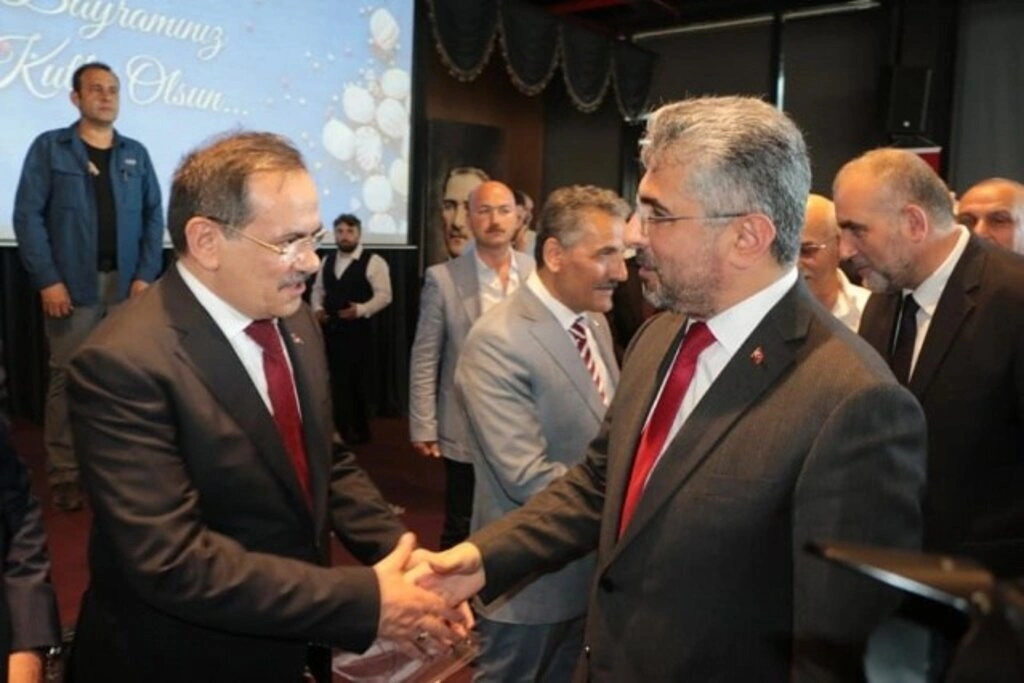 AK PARTİ SAMSUN BAYRAM'DA HERKESLE KUCAKLAŞTI - Resim 28