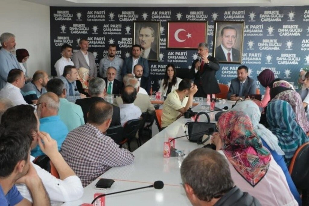 AK PARTİ SAMSUN BAYRAM'DA HERKESLE KUCAKLAŞTI - Resim 39