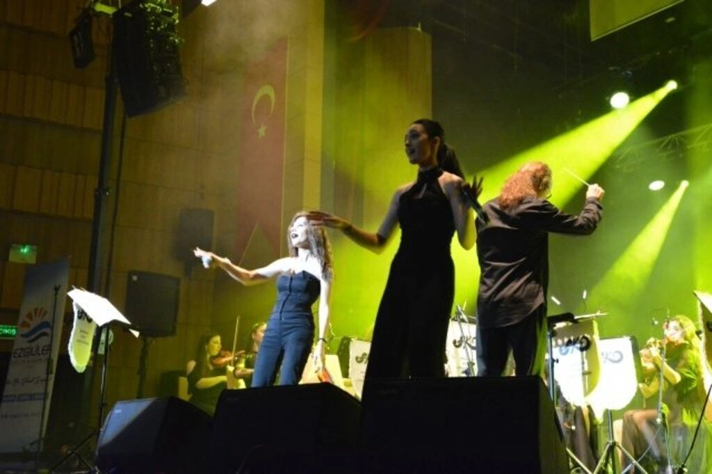 Samsun Kent Orkestrası'ndan muhteşem konser - Resim 13