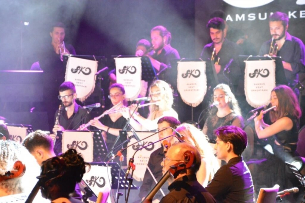 Samsun Kent Orkestrası'ndan muhteşem konser - Resim 15