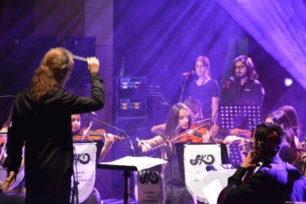 Samsun Kent Orkestrası'ndan muhteşem konser - Resim 24