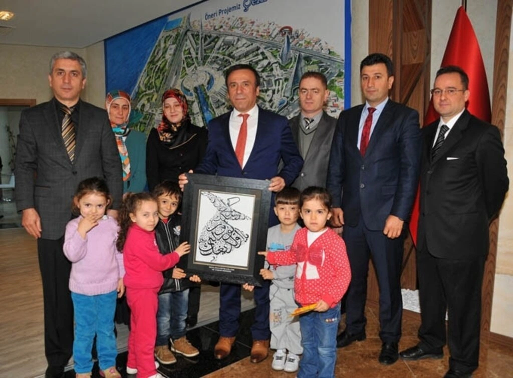 BAŞKAN GENÇ ÖĞRETMENİNİ UNUTMADI - Resim 10
