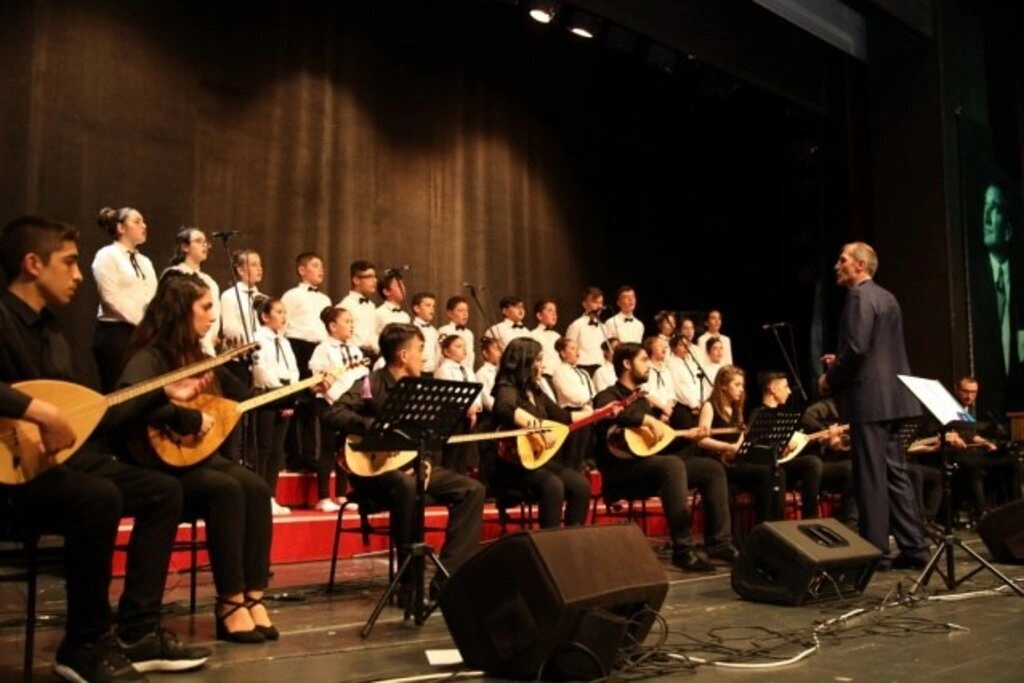 İlkadım THM Çocuk ve Gençlik Korosu kulakların pasını sildi - Resim 2