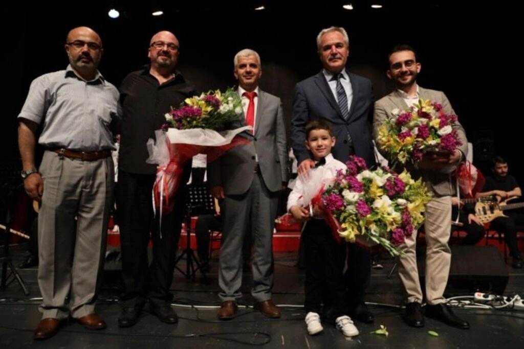 İlkadım THM Çocuk ve Gençlik Korosu kulakların pasını sildi - Resim 11