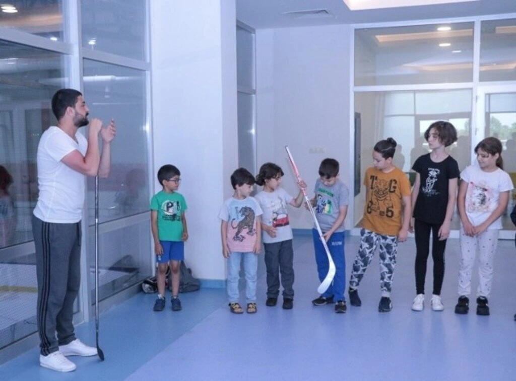 SAMSUN'DA BUZ HOKEYİ BRANŞININ ALT YAPI TEMELİ ATILDI - Resim 7