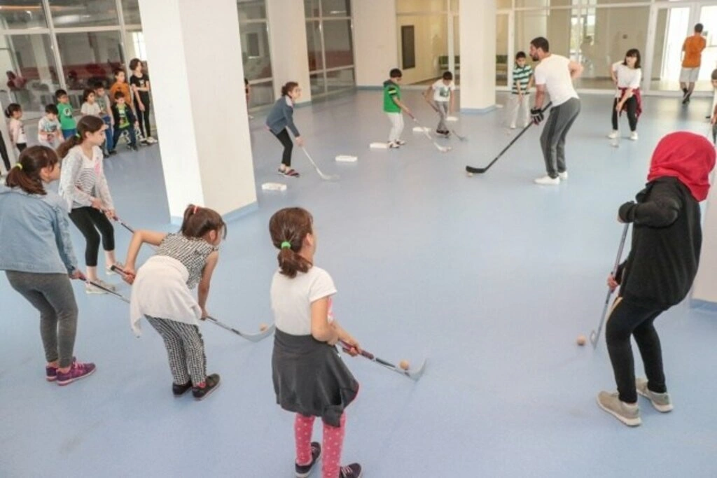 SAMSUN'DA BUZ HOKEYİ BRANŞININ ALT YAPI TEMELİ ATILDI - Resim 12