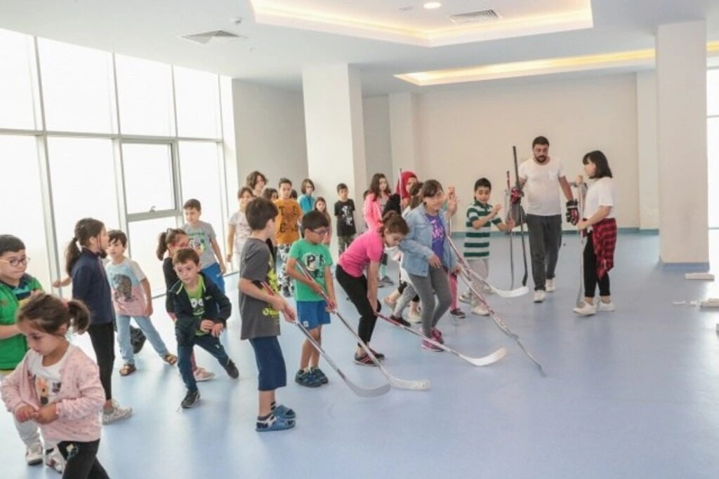 SAMSUN'DA BUZ HOKEYİ BRANŞININ ALT YAPI TEMELİ ATILDI - Resim 15