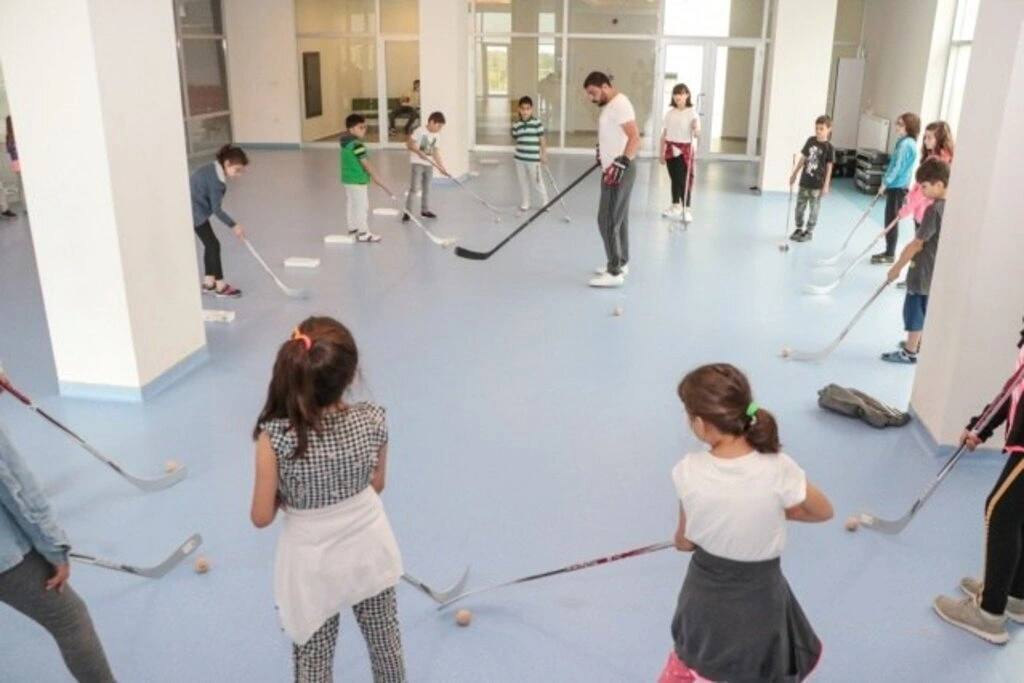 SAMSUN'DA BUZ HOKEYİ BRANŞININ ALT YAPI TEMELİ ATILDI - Resim 16