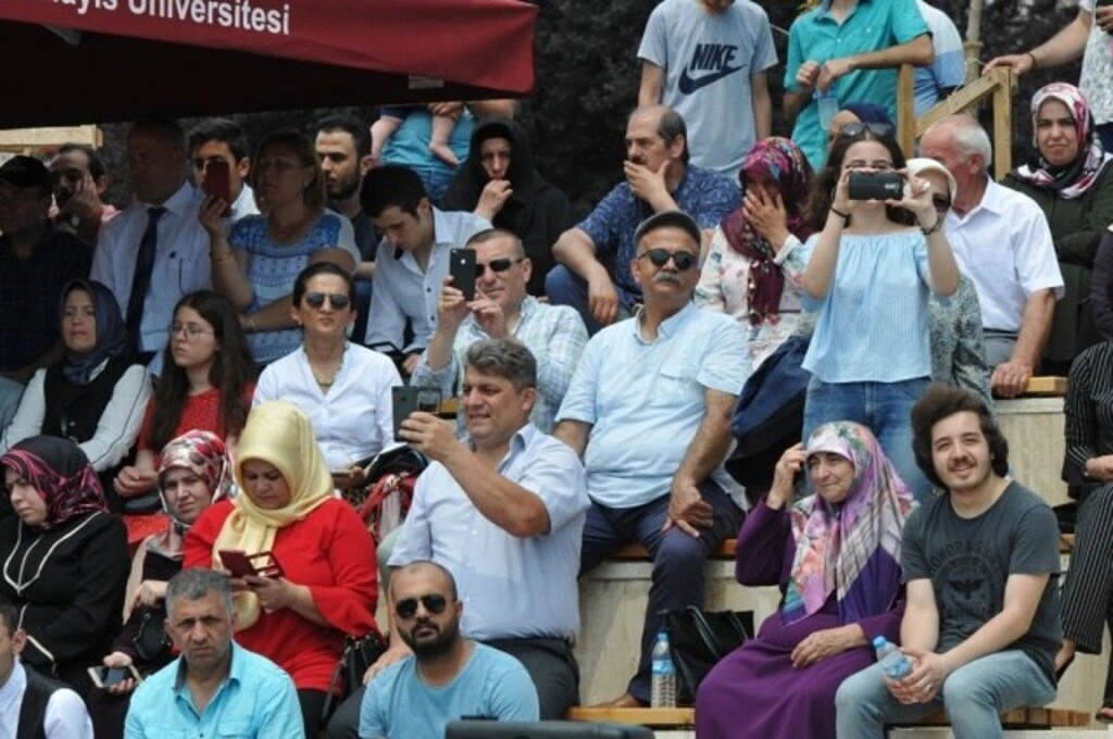 Samsun'da Dereceye Giren Öğrenciler Taçlandırıldı - Resim 6