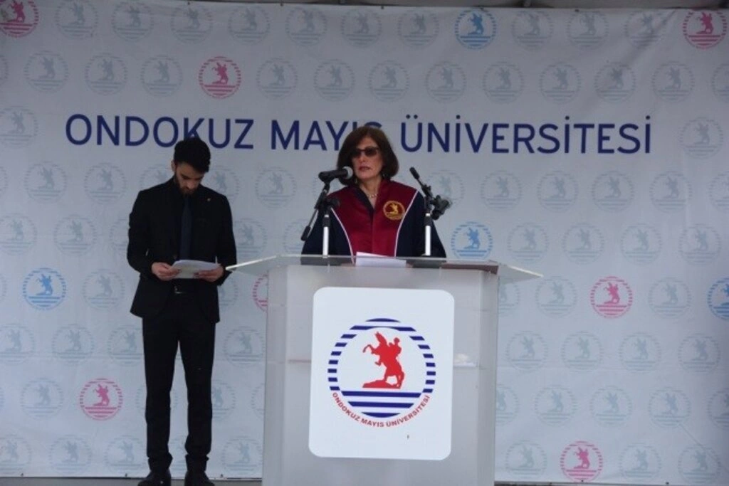 Samsun Eğitim Fakültesinde Mezuniyet Sevinci - Resim 7