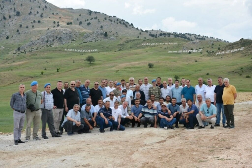 Şehitler Bölüğünden 32 Yıl Sonra Acemi Birliğine Ziyaret - Resim 2