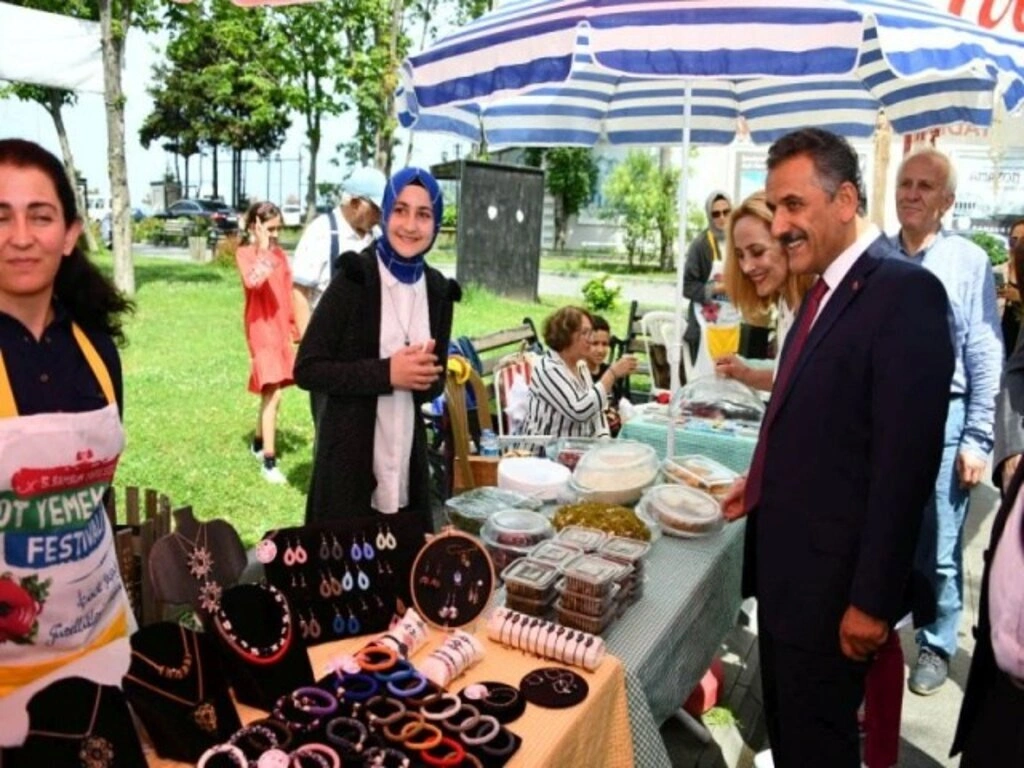 Yöresel Ot Yemekleri Festivali Samsun'da düzenlendi - Resim 2