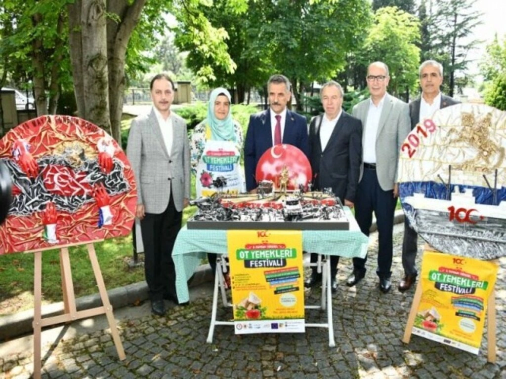 Yöresel Ot Yemekleri Festivali Samsun'da düzenlendi - Resim 9