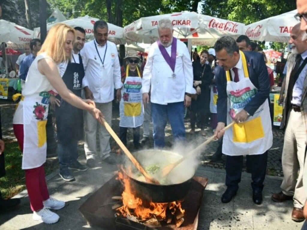 Yöresel Ot Yemekleri Festivali Samsun'da düzenlendi - Resim 18