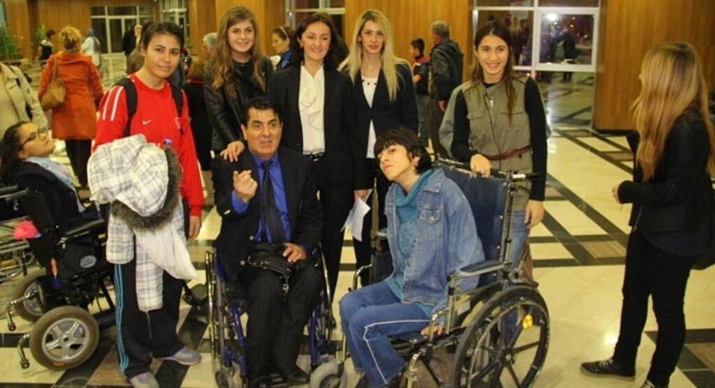 AK Parti'den Engelliler Günü programı - Resim 20