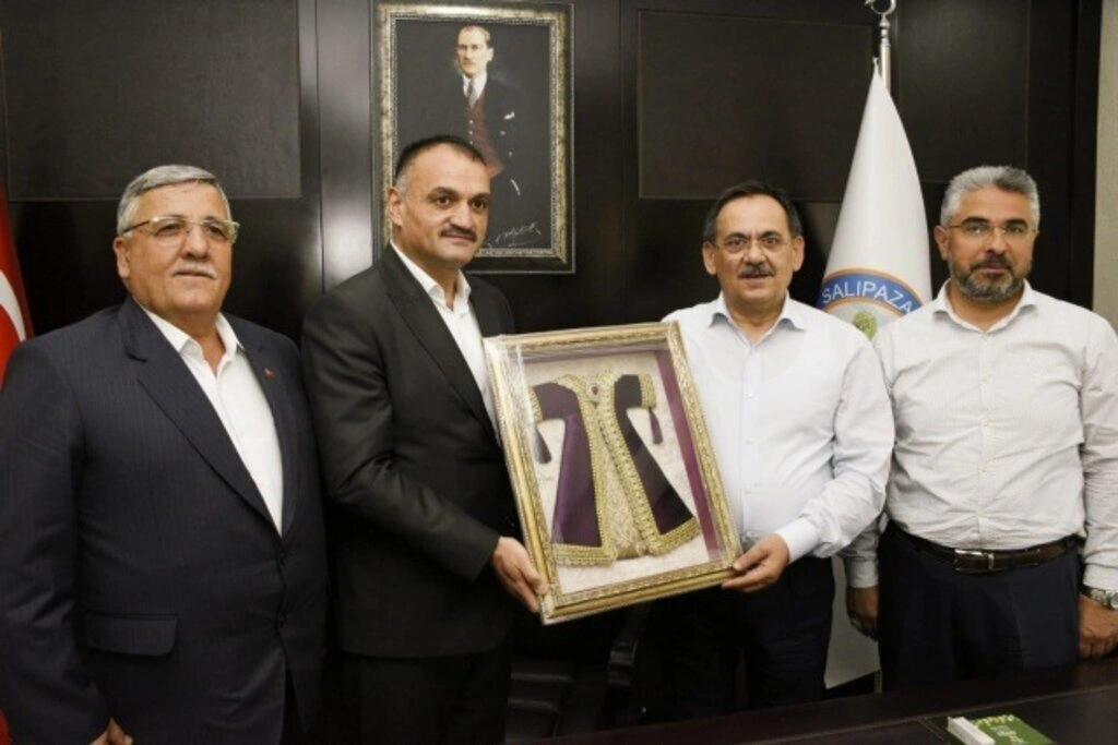 Başkan Mustafa Demir, Salıpazarı'nda - Resim 3