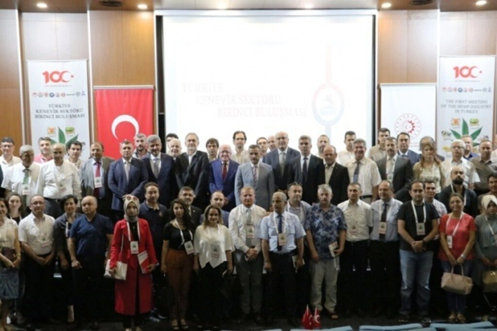 Türkiye Kenevir Sektörü Birinci Buluşması Samsun'da gerçekleştirildi - Resim 8