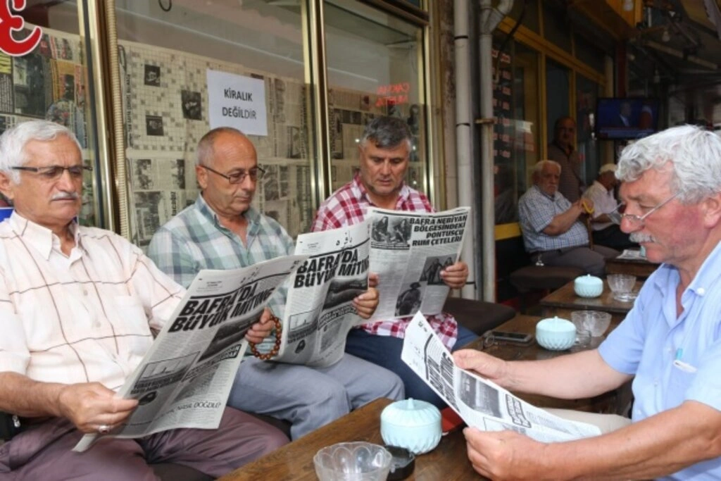 100. yıl gazetesine Bafralılardan yoğun ilgi - Resim 4