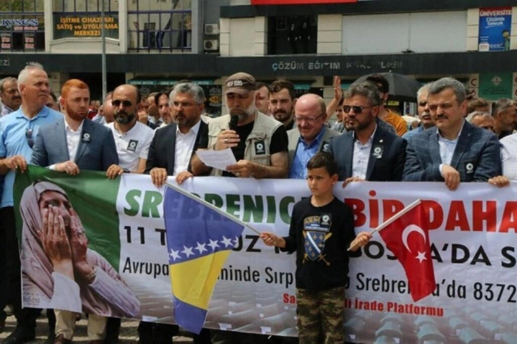 Samsun'dan Srebrenitsa soykırımına tepki yürüyüşü yapıldı - Resim 8