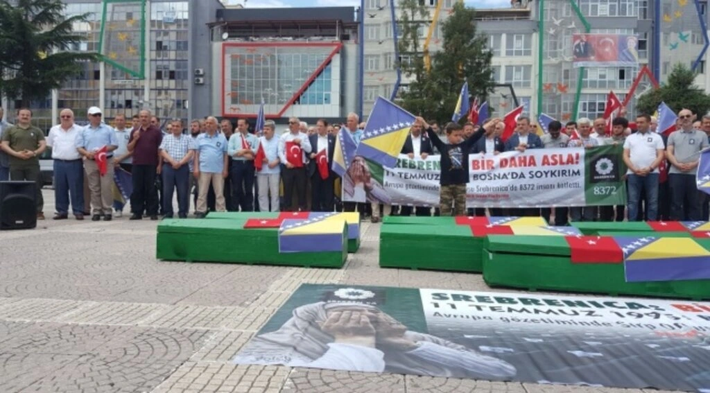 Samsun'dan Srebrenitsa soykırımına tepki yürüyüşü yapıldı - Resim 9