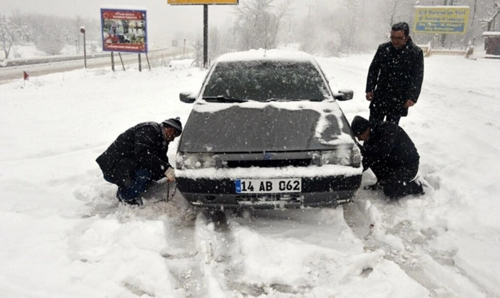 Kar yağışı hayatı olumsuz etkiliyor - Resim 9