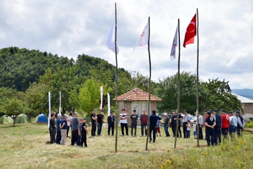 Samsun Yıldız Gençlik'ten Baba Oğul İzci Kampı - Resim 1