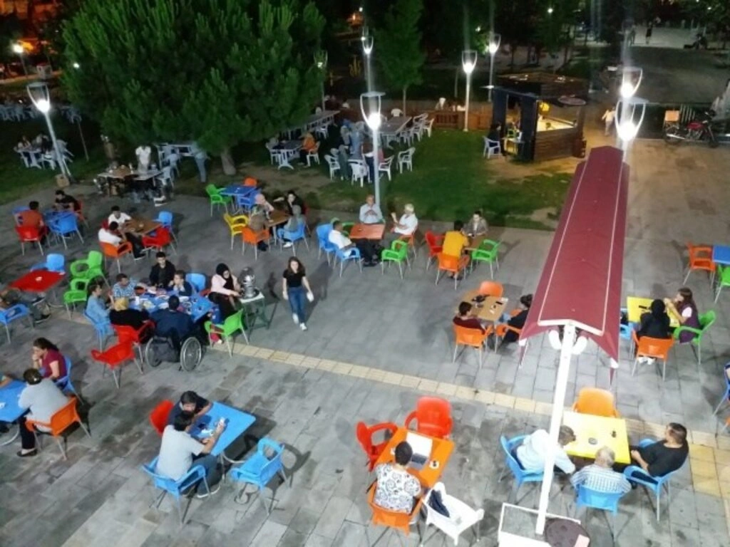 Bafralılar sosyal tesislerden memnun - Resim 7