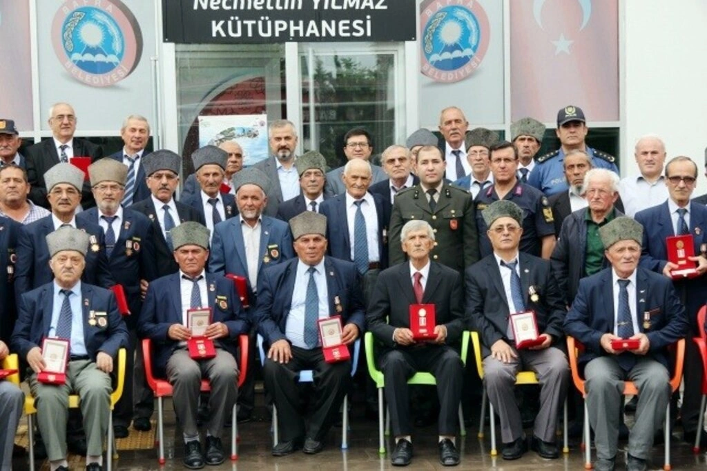 Kıbrıs Gazileri'ne Berat ve Madalyaları Tevcih edildi - Resim 17