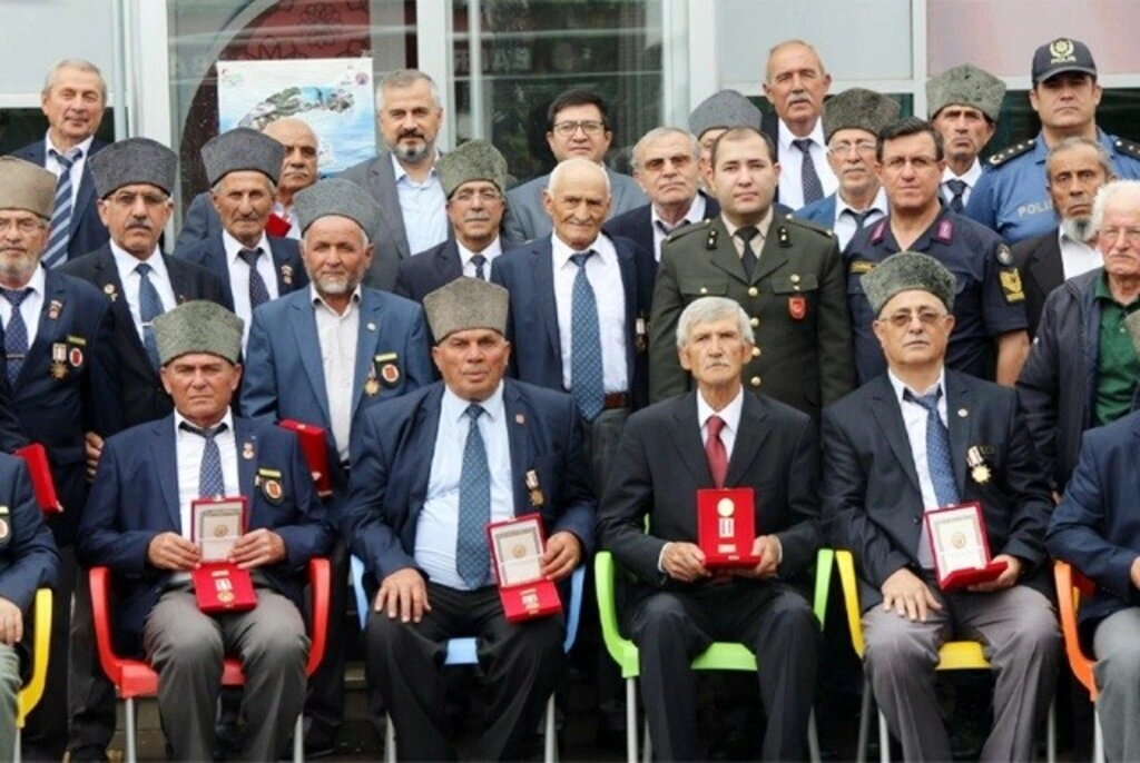 Kıbrıs Gazileri'ne Berat ve Madalyaları Tevcih edildi - Resim 23