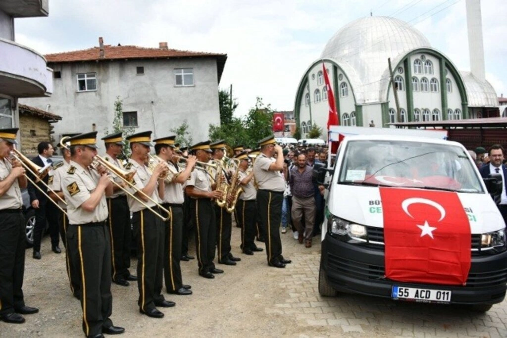 Şehit Jandarma Binbaşı Zafer Akkuş Son Yolculuğuna Uğurlandı - Resim 9
