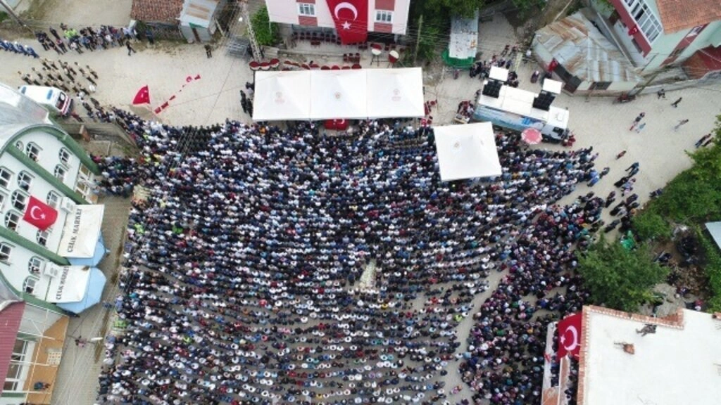 Şehit Jandarma Binbaşı Zafer Akkuş Son Yolculuğuna Uğurlandı - Resim 13
