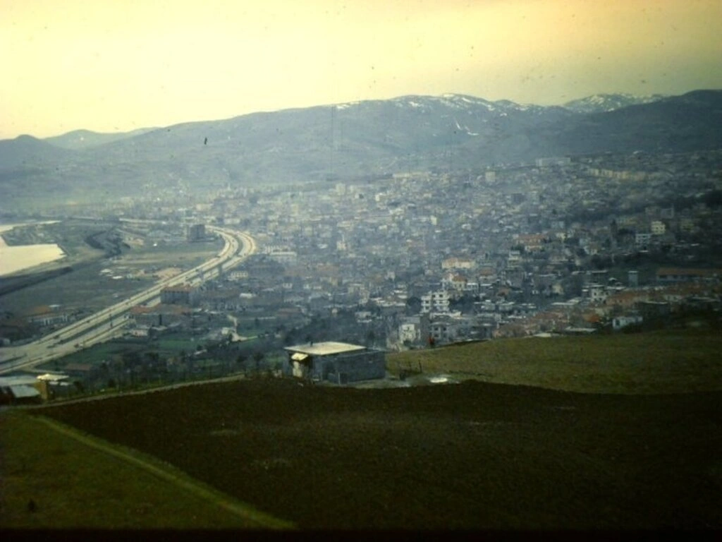 Samsun'un tarihi eski fotoğrafları - Birçok tarihi belge ve arşivlerden derlediğimiz, Samsun Limanı, Samsun Dolgu Sahası, Samsun Fuarı ve bugünlerde yıkımı - Resim 1