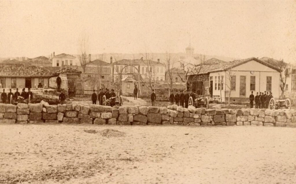 Samsun'un tarihi eski fotoğrafları - Birçok tarihi belge ve arşivlerden derlediğimiz, Samsun Limanı, Samsun Dolgu Sahası, Samsun Fuarı ve bugünlerde yıkımı - Resim 5