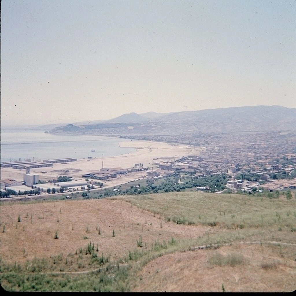 Samsun'un tarihi eski fotoğrafları - Birçok tarihi belge ve arşivlerden derlediğimiz, Samsun Limanı, Samsun Dolgu Sahası, Samsun Fuarı ve bugünlerde yıkımı - Resim 28