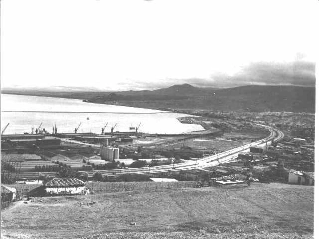 Samsun'un tarihi eski fotoğrafları - Birçok tarihi belge ve arşivlerden derlediğimiz, Samsun Limanı, Samsun Dolgu Sahası, Samsun Fuarı ve bugünlerde yıkımı - Resim 31