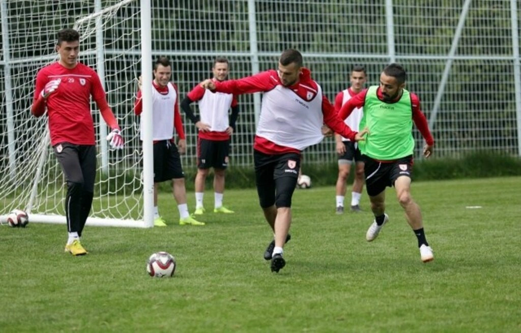 Samsunspor'un temposu ve hırsı, teknik heyetten alkış aldı - Resim 6