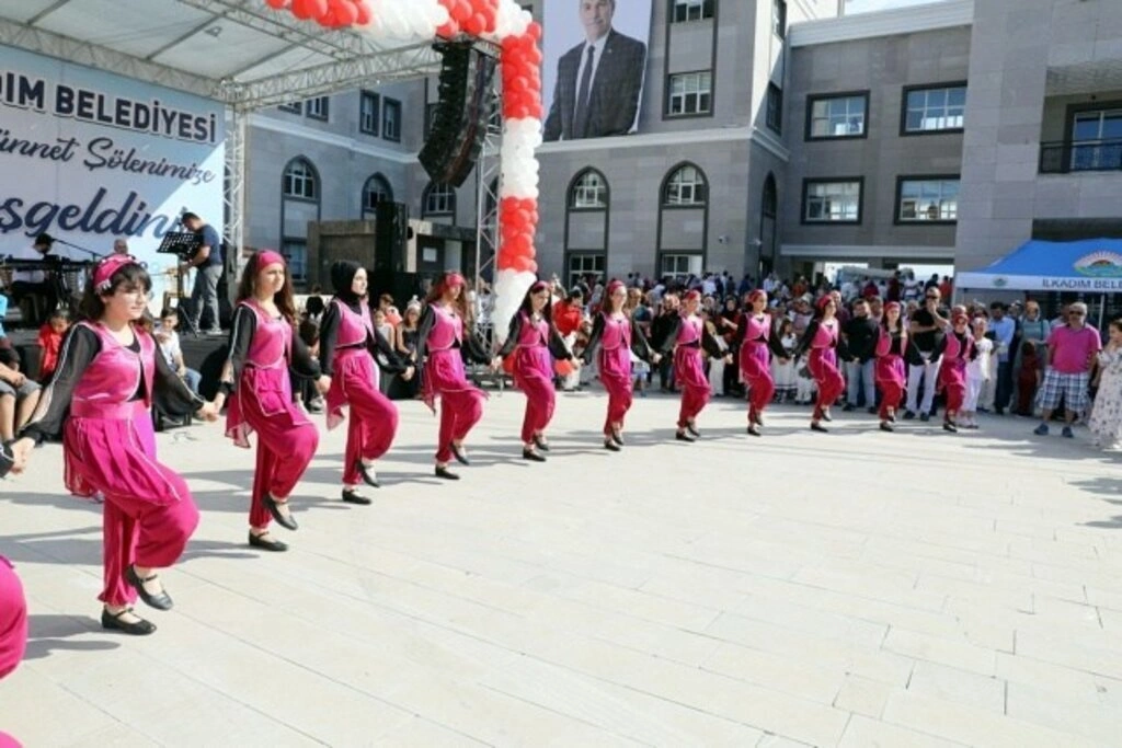 İlkadım Belediyesi Sünnet Şöleni Fotoğrafları - Resim 12