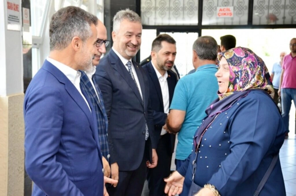 19 Mayıs İlçesinde Geleneksel Bayramlaşma - Resim 4
