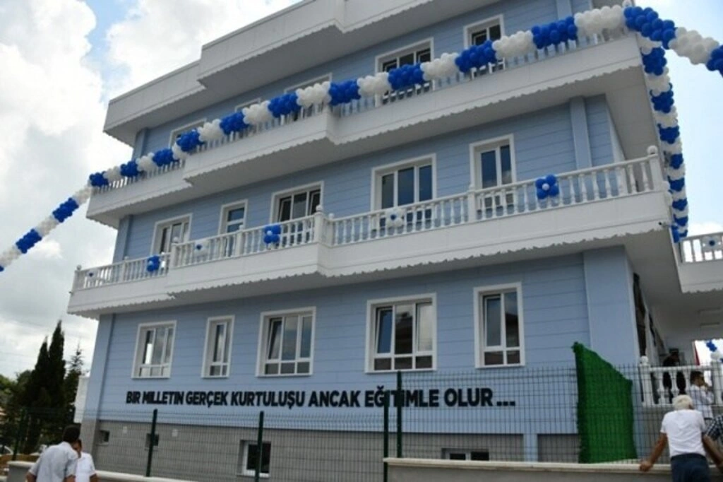 Dursun Korkmaz İlkokulu ve Ortaokulu Tekkeköy'de açıldı - Resim 1