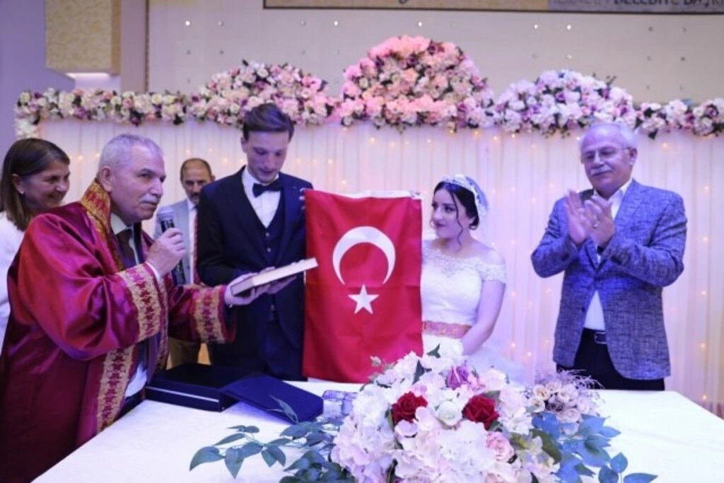 Başkan Demirtaş'tan Hilal ve Rahmi'ye sürpriz - Resim 6