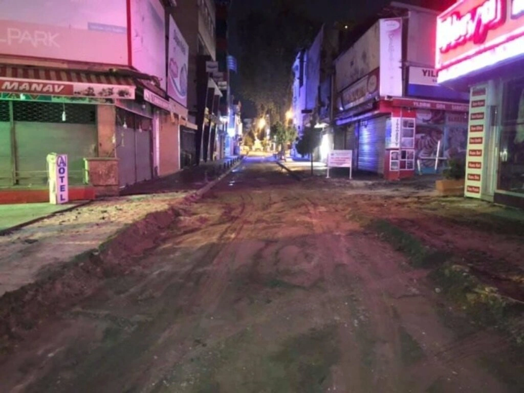 İlkadım'da sokak ve caddeler modern görünüm kazanıyor - Resim 2